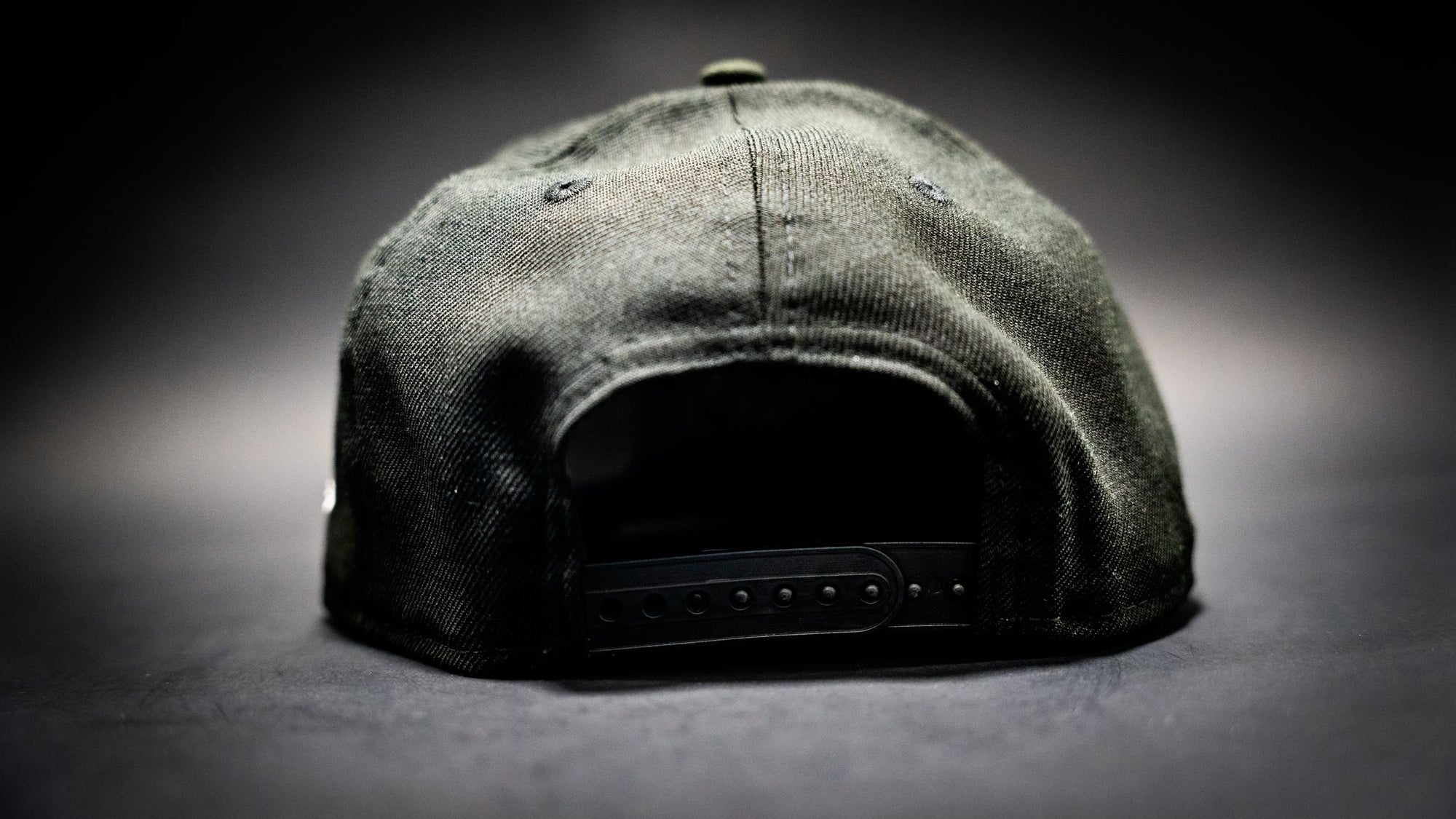 PROUNIQUE NEW ERA SNAPBACK BLACK