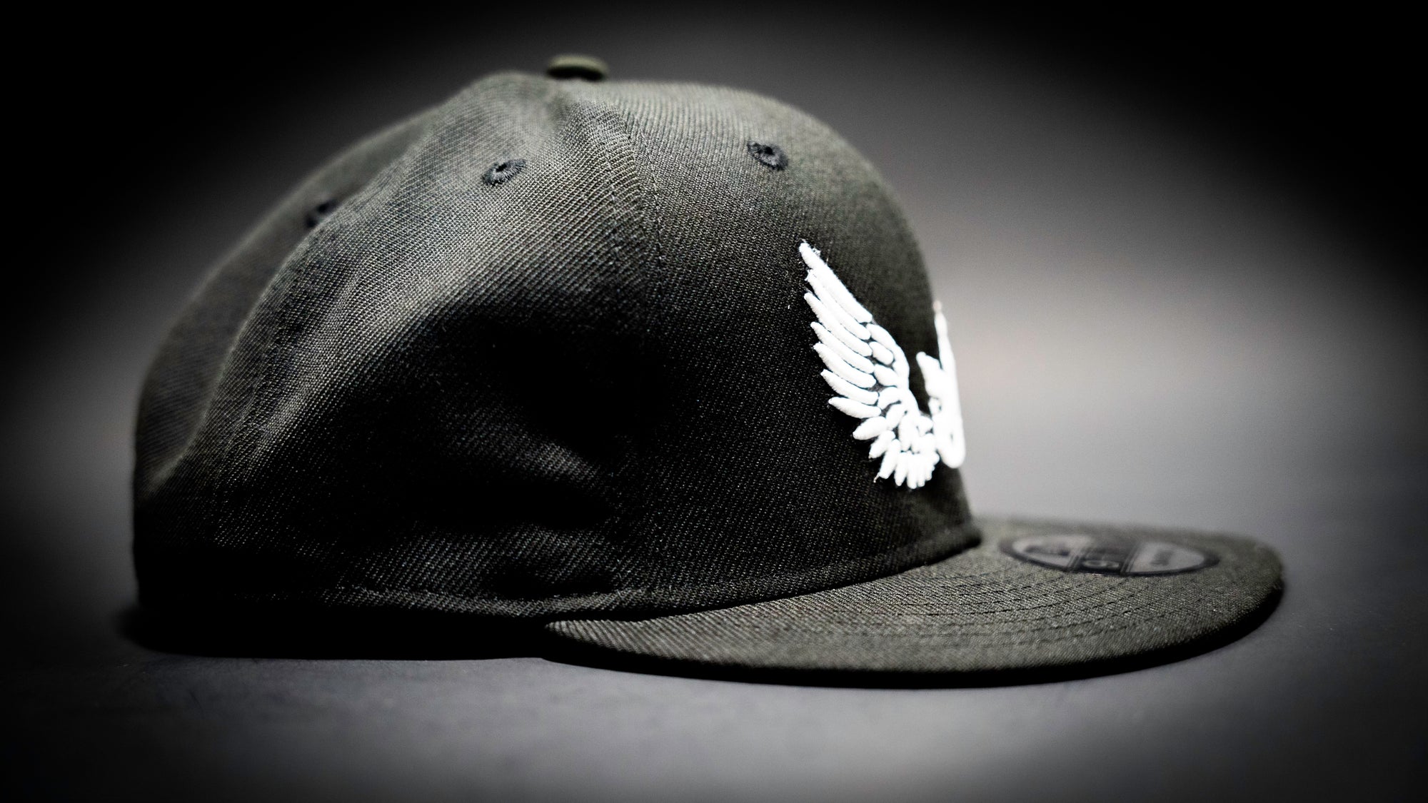 PROUNIQUE NEW ERA SNAPBACK BLACK