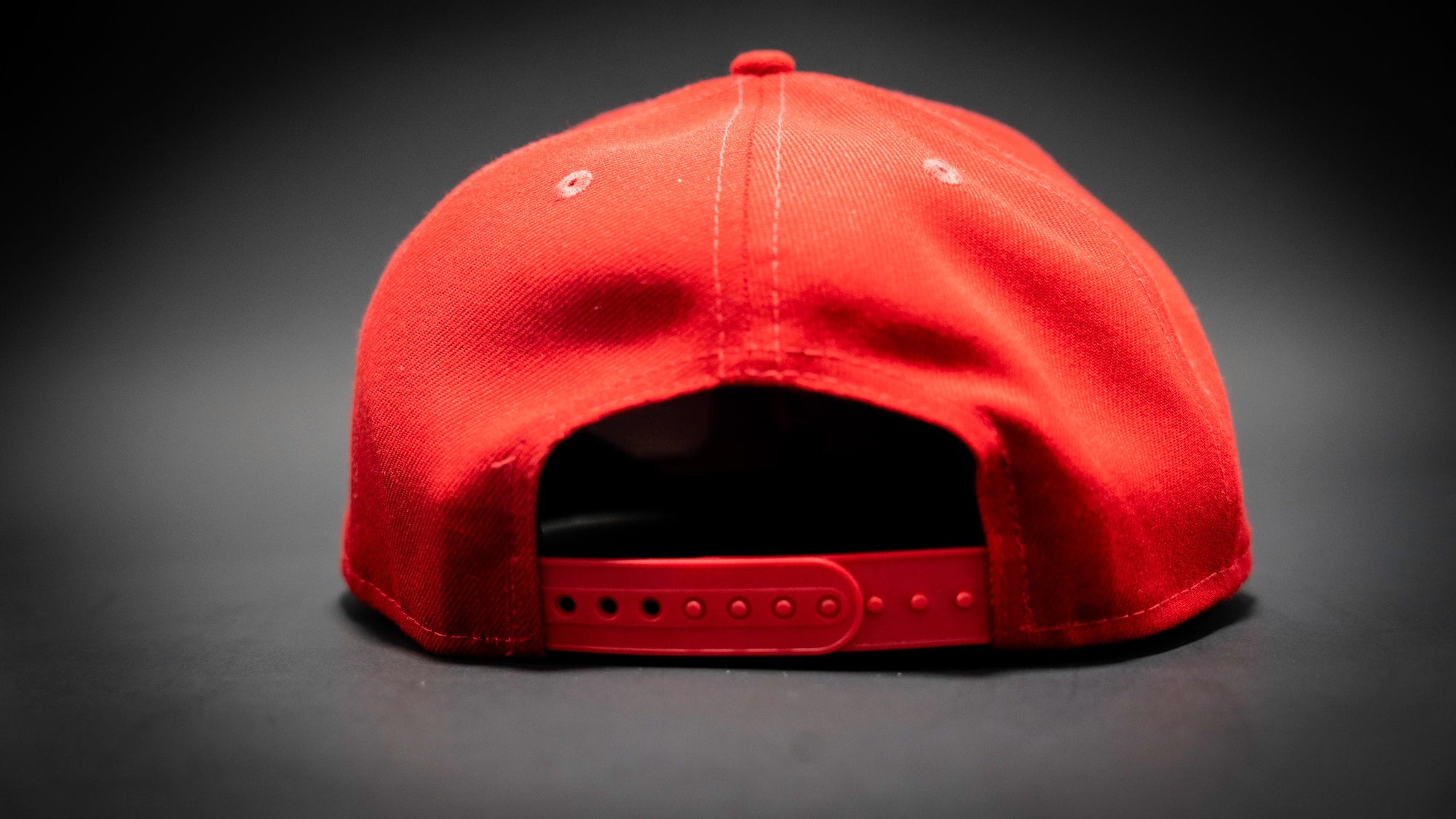 PROUNIQUE NEW ERA SNAPBACK RED